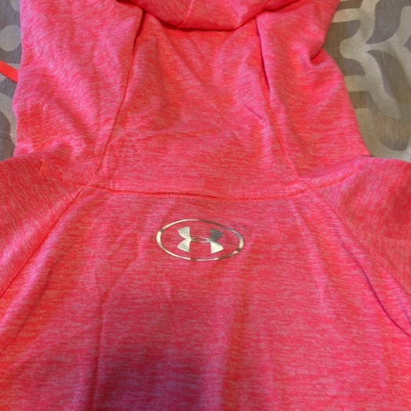 Light weight neon pink Under Armor pink hoodie. - Picture 5 of 5